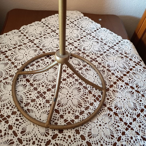 Vintage metal candle holder with 5 glass tealight holders like new