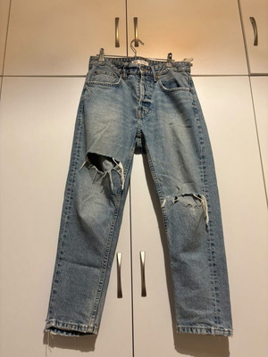 Jeans Straight Fit Regular with Rips Zara like new, blue