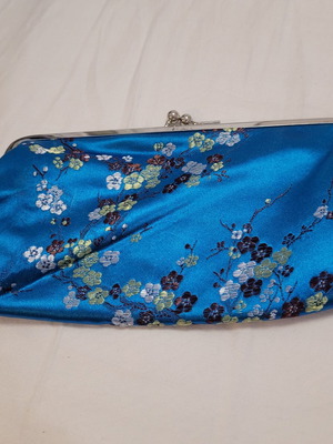 Vintage satin hand bag like new, 21.5x12 cm