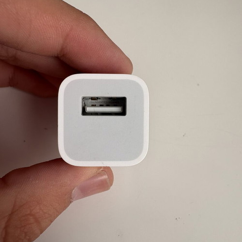 Apple 5W USB Power Adapter Model A1385