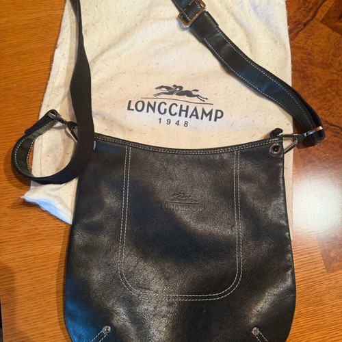 Longchamp leather crossbody bag like new, black