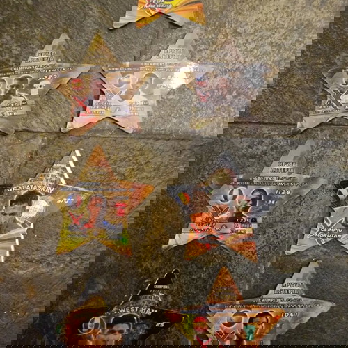 11 μεταλλικες ταπες ποδοσφαιρου