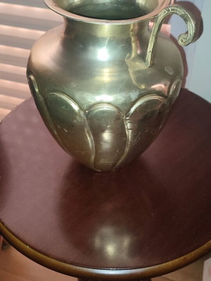 Silver-plated vase like new, height 0.27 m