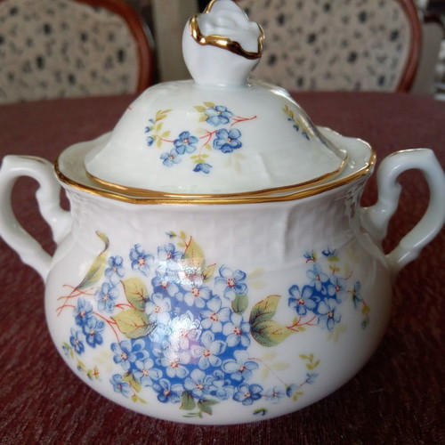 Vintage sugar container Thun Czechoslovakia