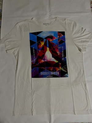 Reebok T-shirt unisex, like new, size M, white