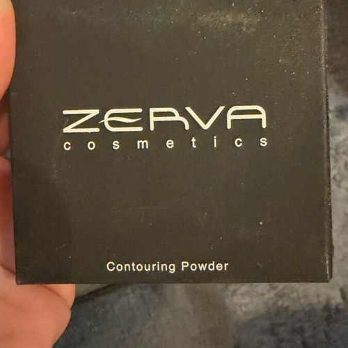 Zerva Contouring Powder new with matte texture and dual shades