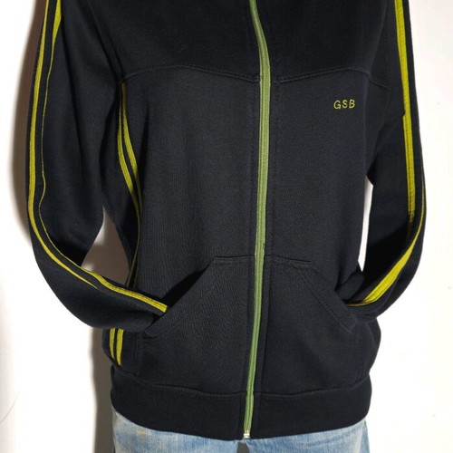 Unisex track jacket size M in excellent condition, black with fleece