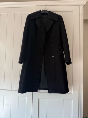 Black mid-length women's coat like new, made in Italy, size S