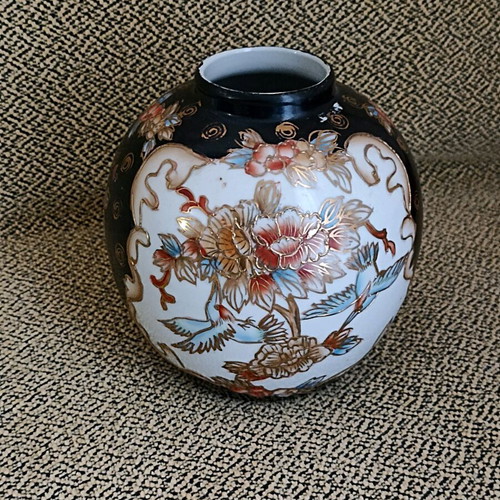 Atsuma decorative vase used, Japanese technique, vintage ethnic oriental style