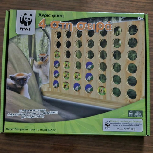 WWF Madagascar 4 in a Row board game like new