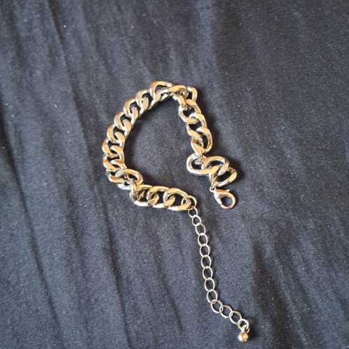 Wrist chain small grey