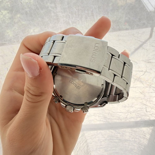 Casio G-Shock GA-100CM-4AER watch and Lorus RM331GX9 chronograph