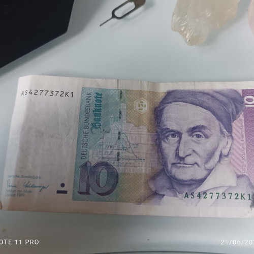 Deutche Mark 100 and 10 used banknotes