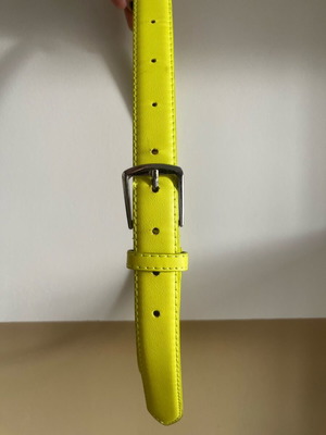 Women’s belt light green yellow with silver buckle like new, size S-M