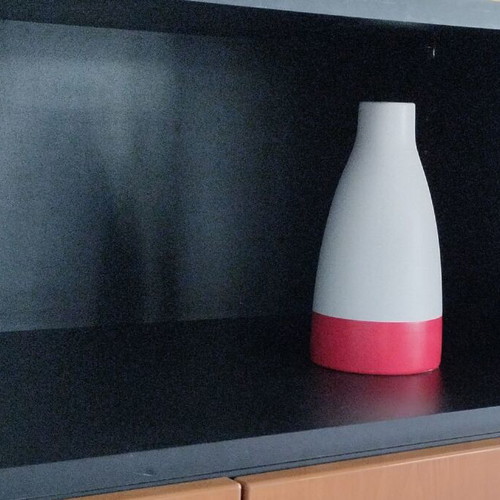 Arti Casa decorative vase, minimal design, new in box