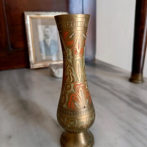 Engraved brass new, height 16 cm