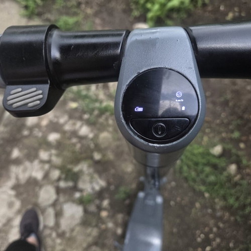Ninebot by Segway ES2 electric scooter