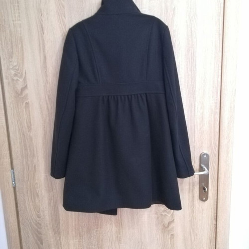 Benetton coat size XS-S like new, black