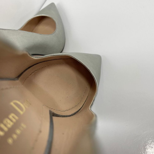 Christian Dior leather pumps size 40.5 like new, platinum color