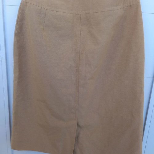 Midi skirt beige new, size M