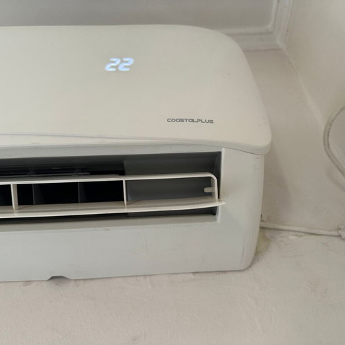 Carrier Coastal Plus Air Conditioner 9,000 BTU Inverter R32 Wi-Fi like new