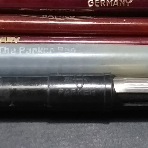 Painting brushes used, set of 5, with Parker spare parts