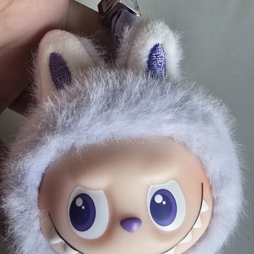 Labubu The Monsters Pin for Love Vinyl Plush Pendant new