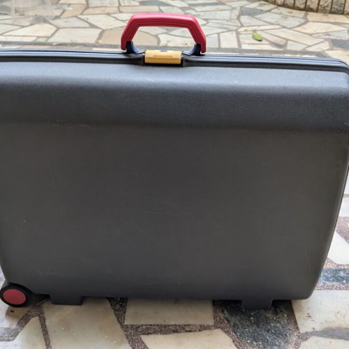 Samsonite Vintage Suitcases Set of 2 with Keys graphite