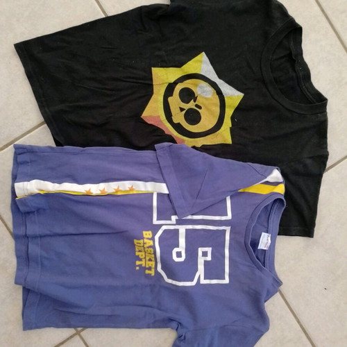 Boys' mako t-shirts used, size 128 cm, ages 7-8
