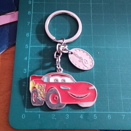 Disney Cars metal keychain (Lightning McQueen)