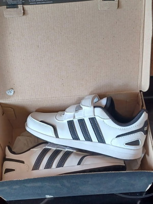 Adidas Switch 3 CF C Kids Sneakers Size 33 New Black White