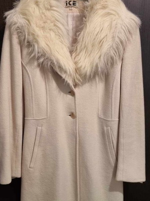 White wool coat size M like new with detachable fur collar