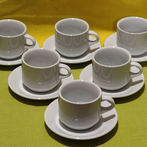 Tea cups used, set of 6 with saucers