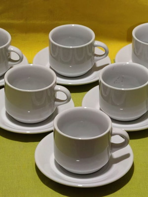 Tea cups used, set of 6 with saucers