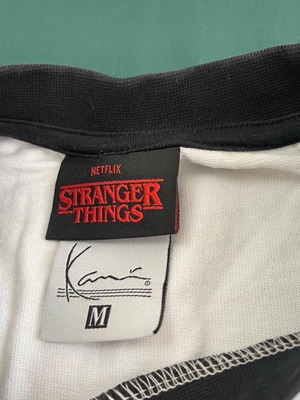 Karl Kani μπλούζα Netflix Stranger Things ανδρική μέγεθος M