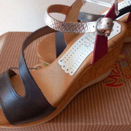 Marila shoes women's platform sandals size 40, blue and red