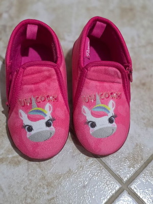 Parex winter slippers unicorn size 24 like new, pink