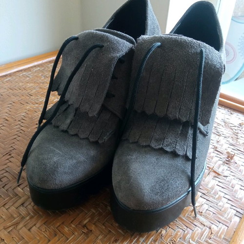 Platform shoes genuine leather size 37 like new, dark gray