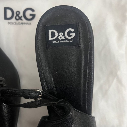 Dolce & Gabbana black pointed toe slingback pumps new