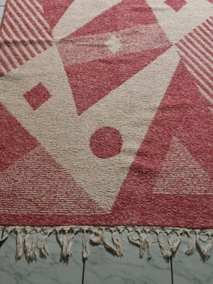 Woven rug like new 135x215 in fantastic color