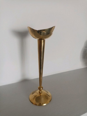 Brass candlestick like new, height 22 cm