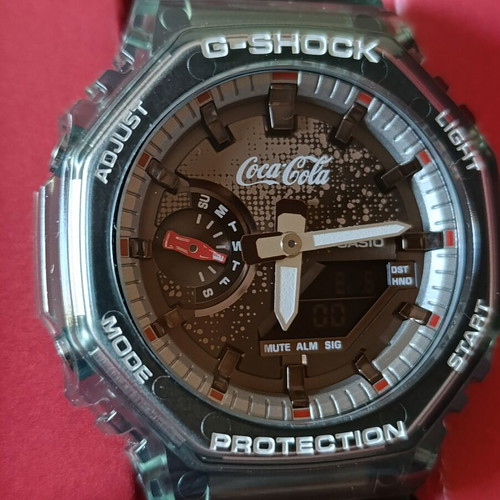 G-SHOCK Coca Cola Limited Edition GA-2100CC-3AER watch like new with green rubber strap