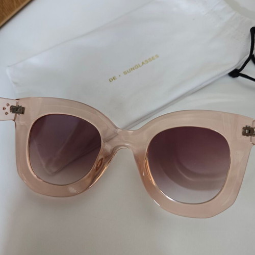 De-Sunglasses ανοιχτά ροζ γυαλιά ηλίου σαν καινούργια