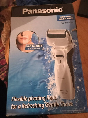 Panasonic Wet & Dry facial shaver like new