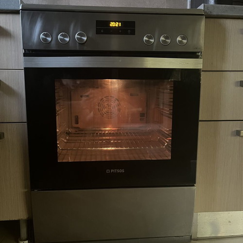 Pitsos PHSA39250 oven used, multifunction with storage space