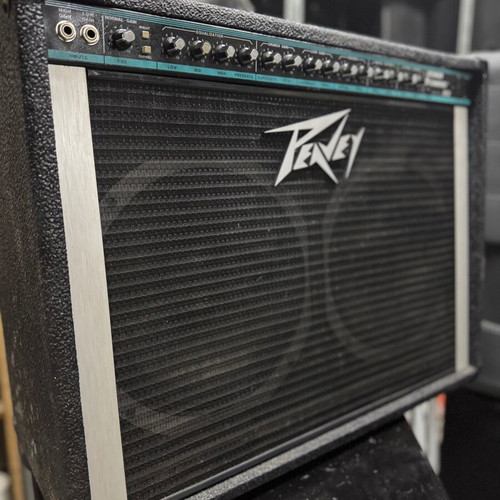 Peavey Stereo Chorus 212 guitar amplifier like new with original footswitch