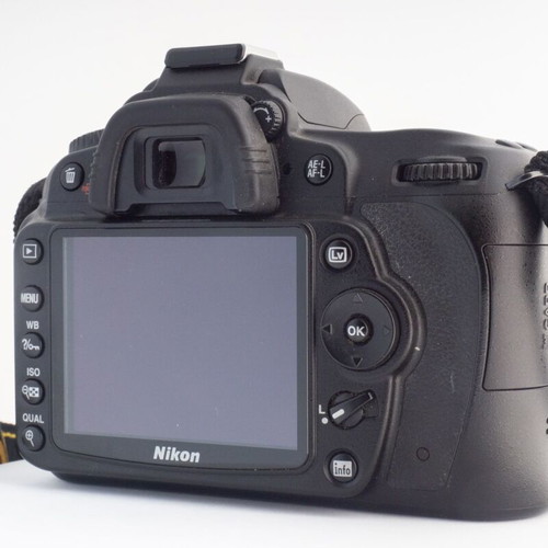 Nikon D90 DSLR camera, like-new condition