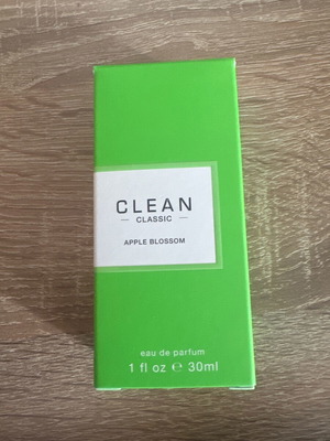 Clean Classic Apple Blossom άρωμα 30 ml καινούργιο, φρουτώδες