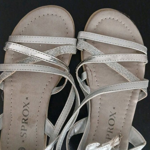 Children's silver sandals used size 31