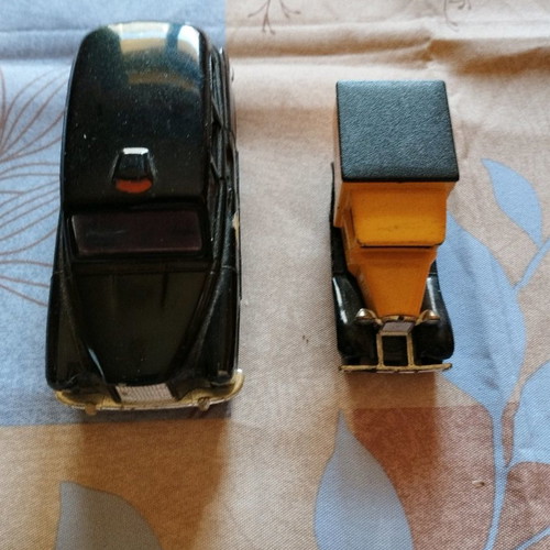 Μεταλλικά αυτοκίνητα μεταχειρισμένα Corgi Austin London taxi και Matchbox Series Model A Ford van